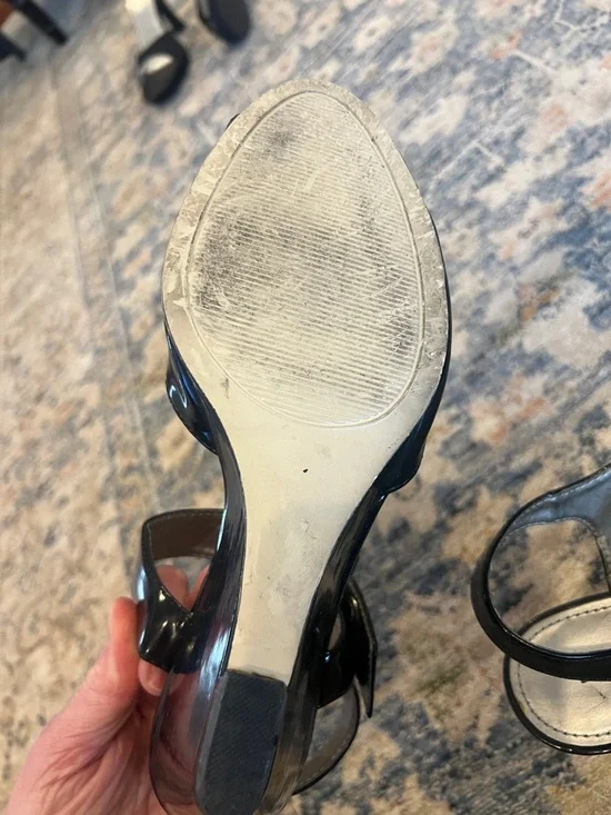 Apt 9 Women's Black Patent Peep-Toe Slingback Heels - Picture 11 of 11